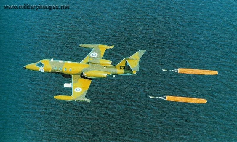 Learjet 35A/S in a towing flight