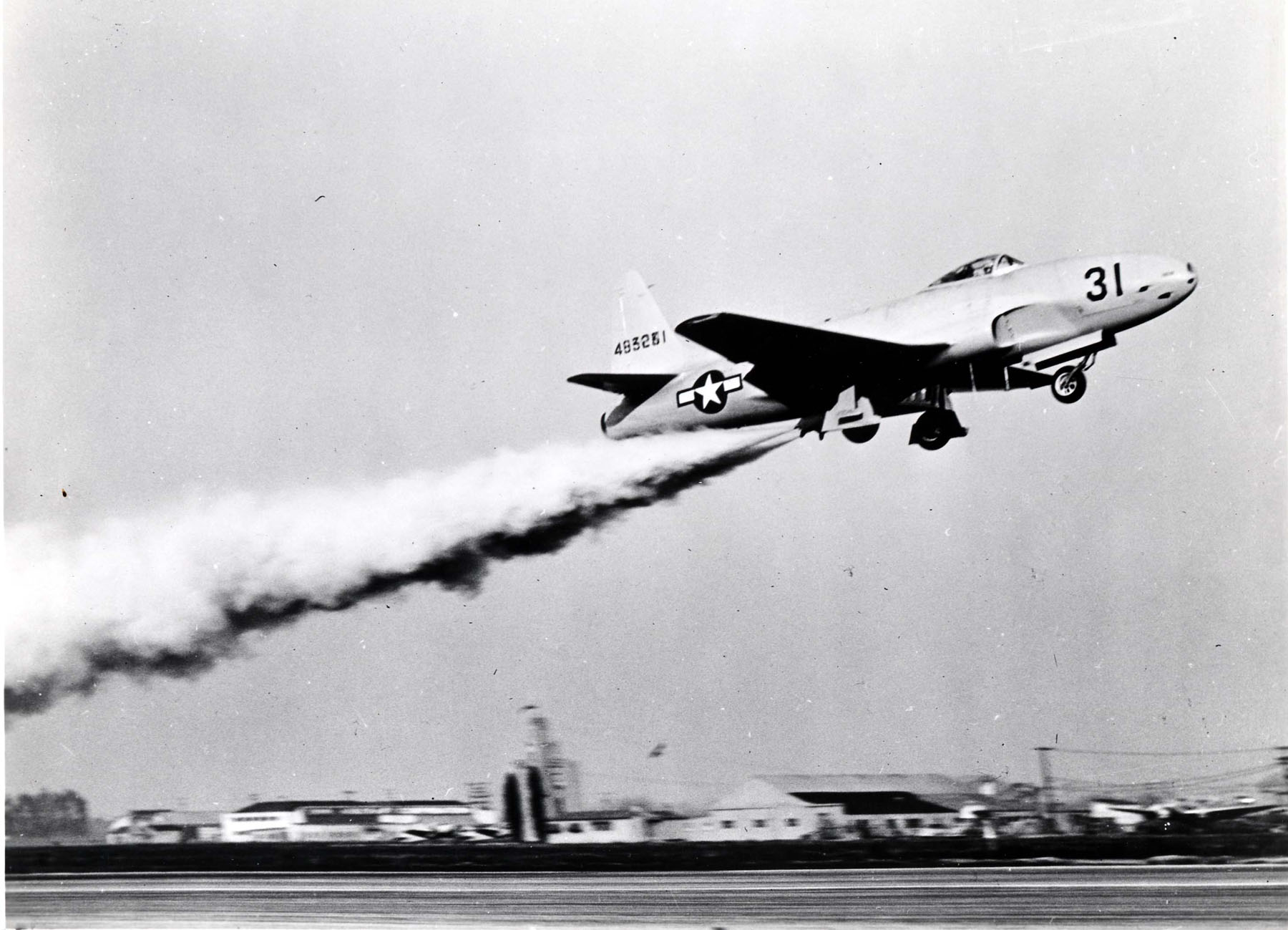 Lockheed F-80A Shooting Star 44-85231 rocket-assisted takeoff.jpg