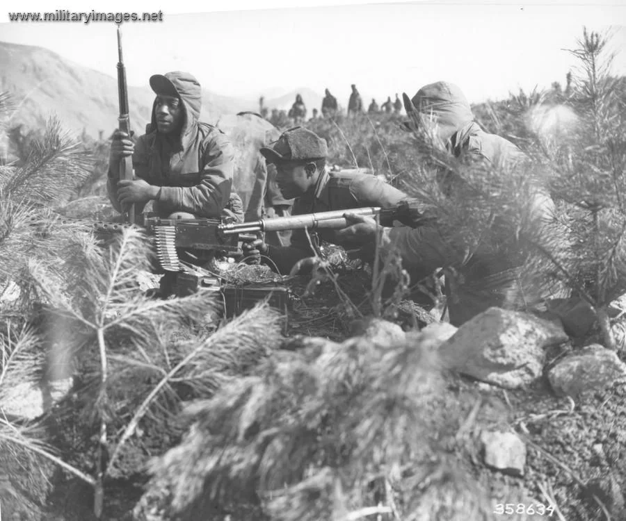 Machine gun crew