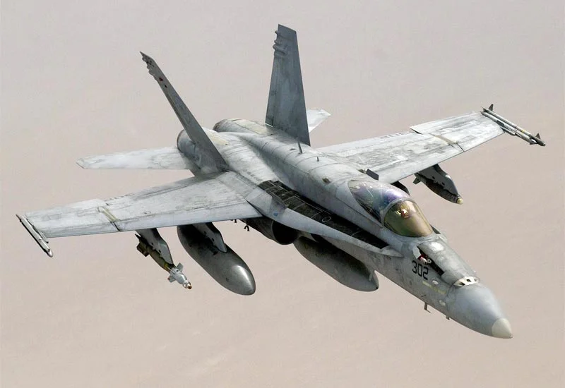 Mcdonnell-douglas-fa18-hornet-multirole-fighter_16