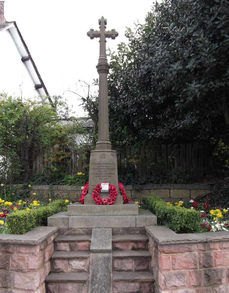 Over Knutsford War Memorial, Cheshire