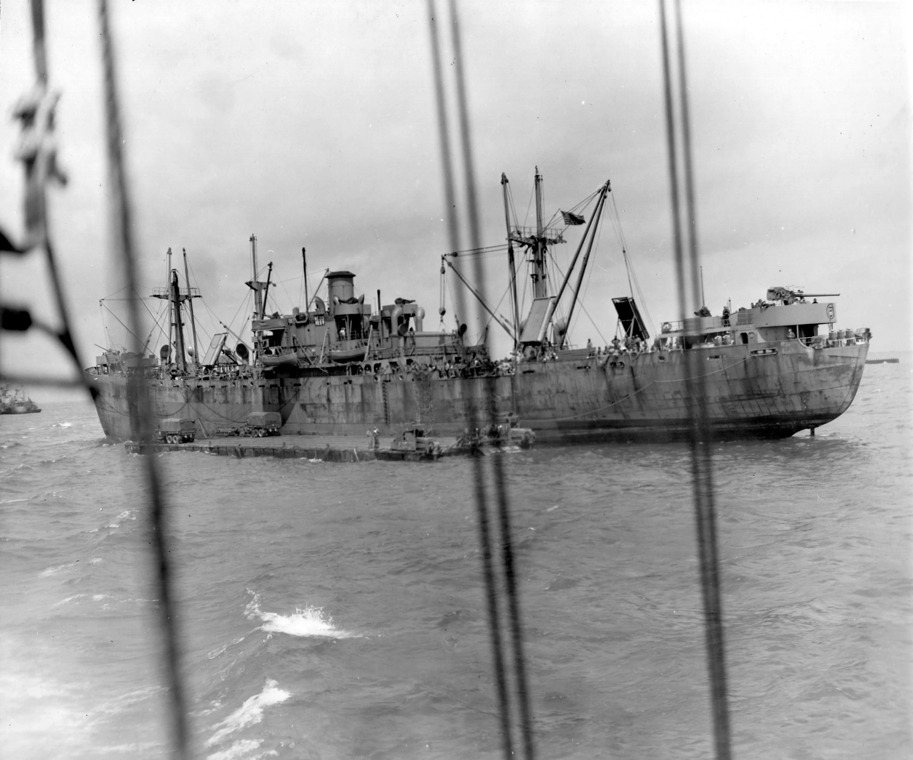p012832.jpg