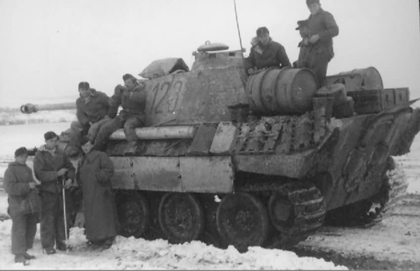 Panther Tank Number 123 | A Photos Video Website