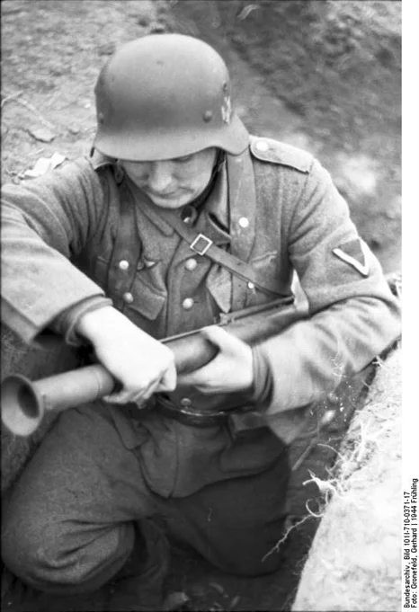 Panzerfaust 1944