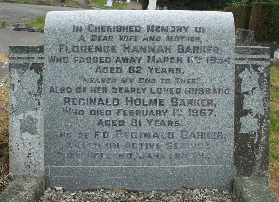Reginald BARKER
