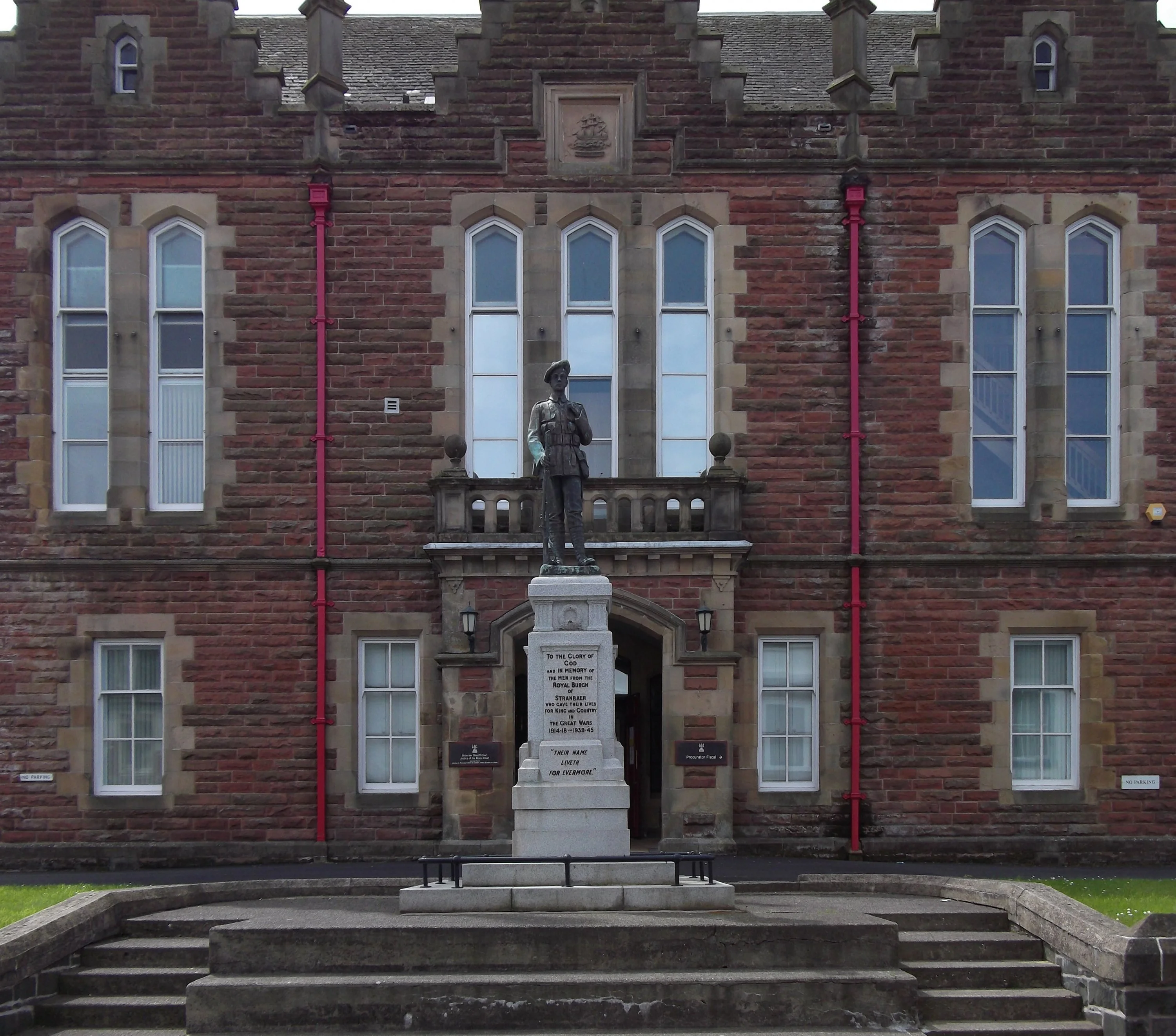 STRANRAER WAR MEMORIAL (1)