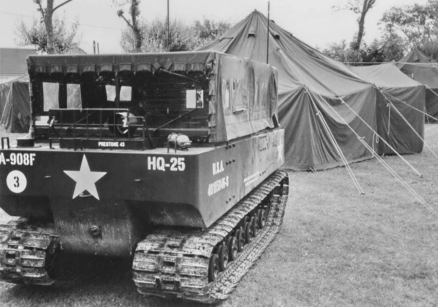 tracked amphib