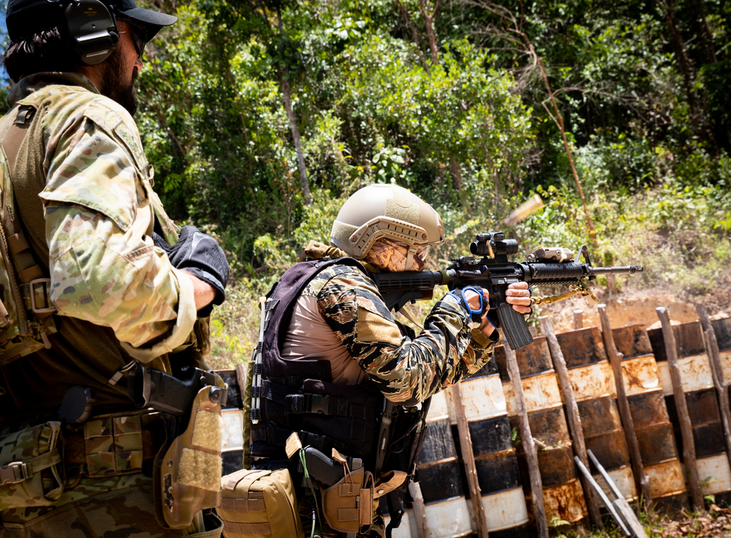 U-S-Naval-Special-Warfare-Operators-vs-Filipinos02.jpg