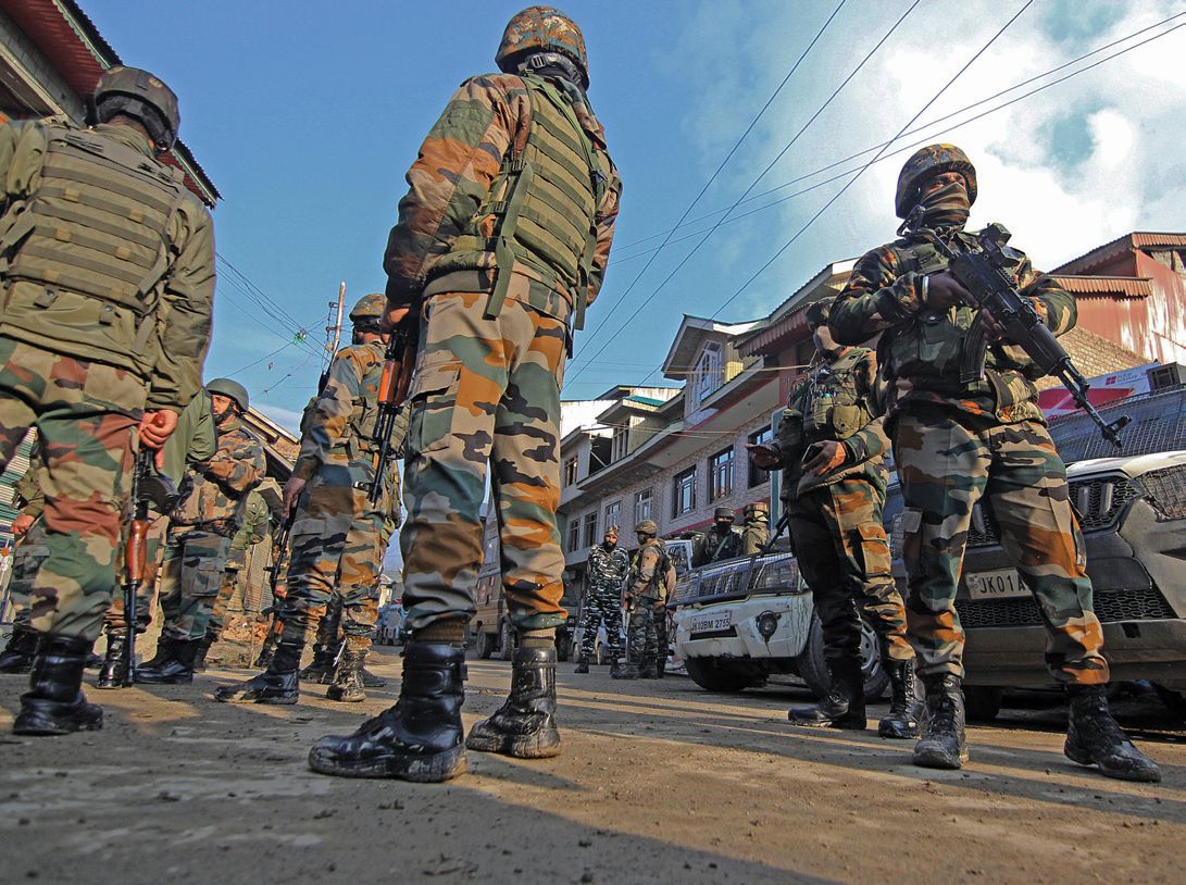 2-army-soldiers-killed-in-srinagar-shootout-jpg.67993