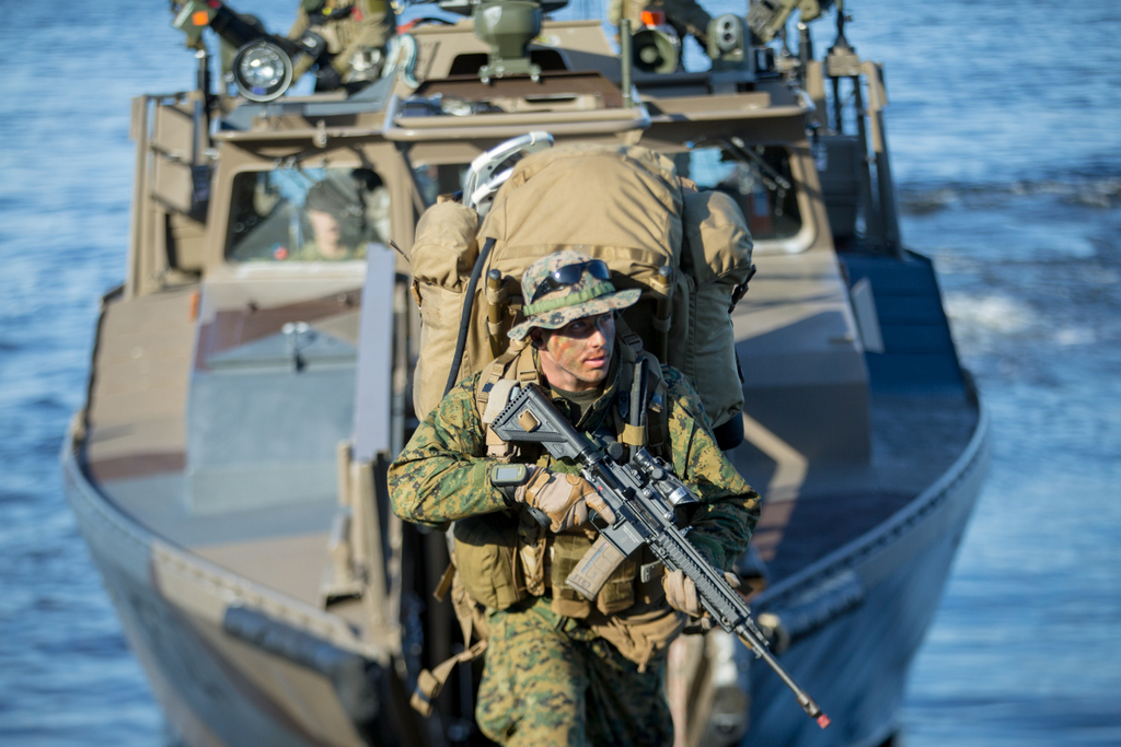 U-S-Marine-with-1st-Reconnaissance-Battalion-1st-Marine-Divisi.jpg