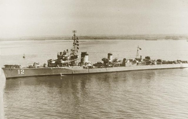 l4djms87nin51.jpg